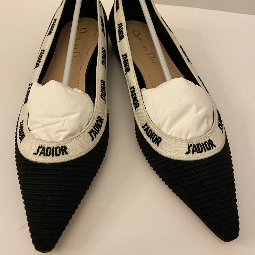 🚫SOLD🚫Authentic Dior Flats